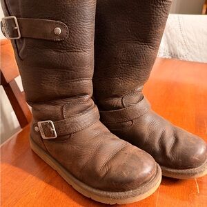 UGG Kensington boots
